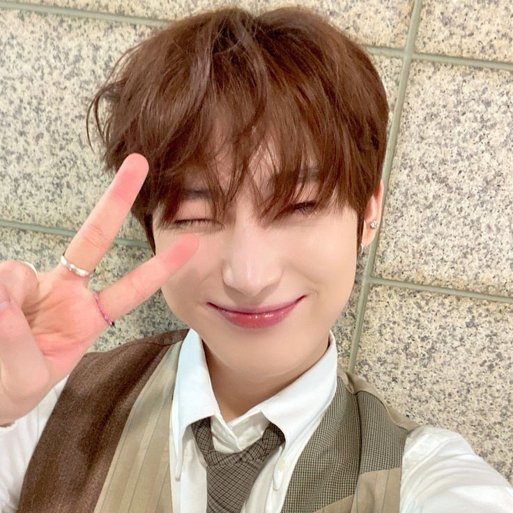 kmsnnwon's tweet photo. .·:*¨ ¨*:·.
Restarting
Day 5

Hiiii!! I'm Gaile , looking for interactive and friendly #moots !

✧ she/her
✧  0'5 
✧ not new to #stantwt &amp; #kpoptwt
  ✧ engene, carat, moa, blink 
✧ any fandoms are welcome
✧ ♡ &amp; ↻ are very much appreciated ! https://t.co/pgJA0fMNci