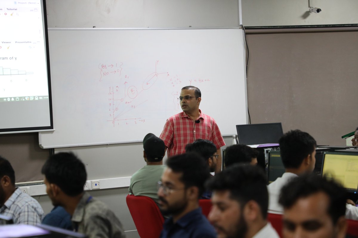 xitij's tweet photo. Delivered sessions under "Statistical Analysis using R"  under @WorldBank assisted @NahepCaast training program https://t.co/DfgYVFY14t