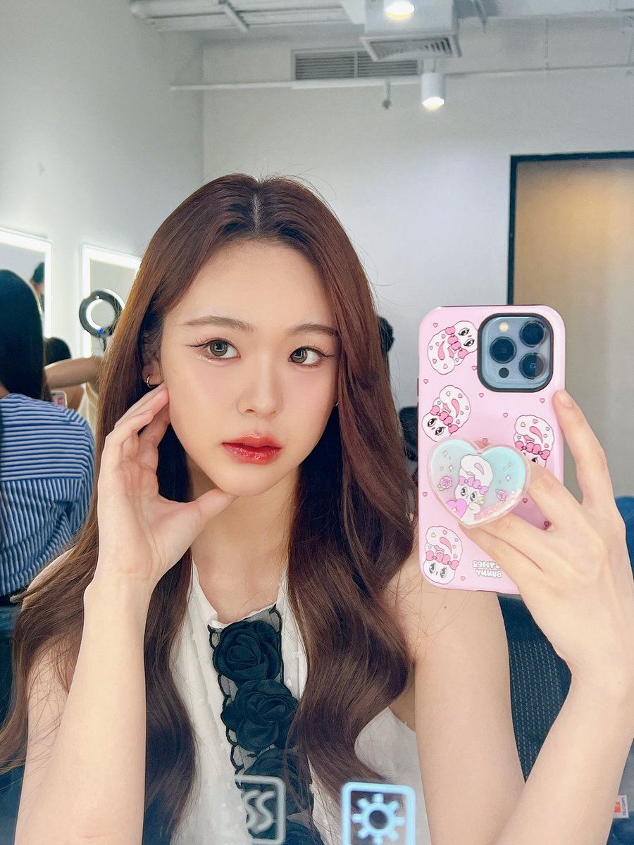 junewanwimol19's tweet photo. mumu💋 https://t.co/0pmIiWWAkk