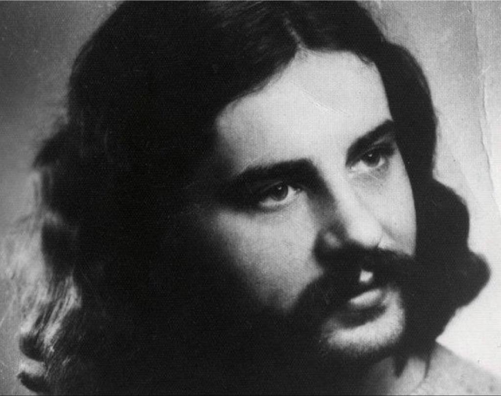 ArkadyRzegocki's tweet image. Remembering Stanisław Pyjas, a PRL opposition activist and student at Jagiellonian University. His mysterious death days before Juwenalia led to the 'Black March' protests. On May 15, 1977, the Student Solidarity Committee was formed in Kraków. #Remember #StudentSolidarity 🕊️🎓