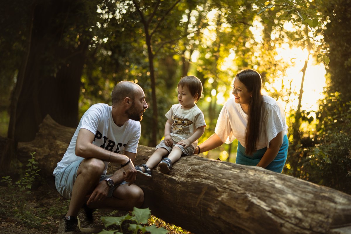 FotodiGiulia's tweet photo. All'avventura con il piccolo Dominik 👨‍👩‍👦

#fotografoitaliano #fotografoabruzzo #fotografomolise #igervasto #fotodifamiglia #familyphotographysession #familyphotography #intothewoods #familyphotoshoot https://t.co/05h5AujxOm