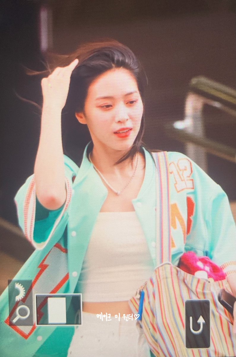 makemewonder_rj's tweet photo. 230804
🌼🌼🌼
#있지 #ITZY #류진 #RYUJIN https://t.co/ATbWdbgb2v