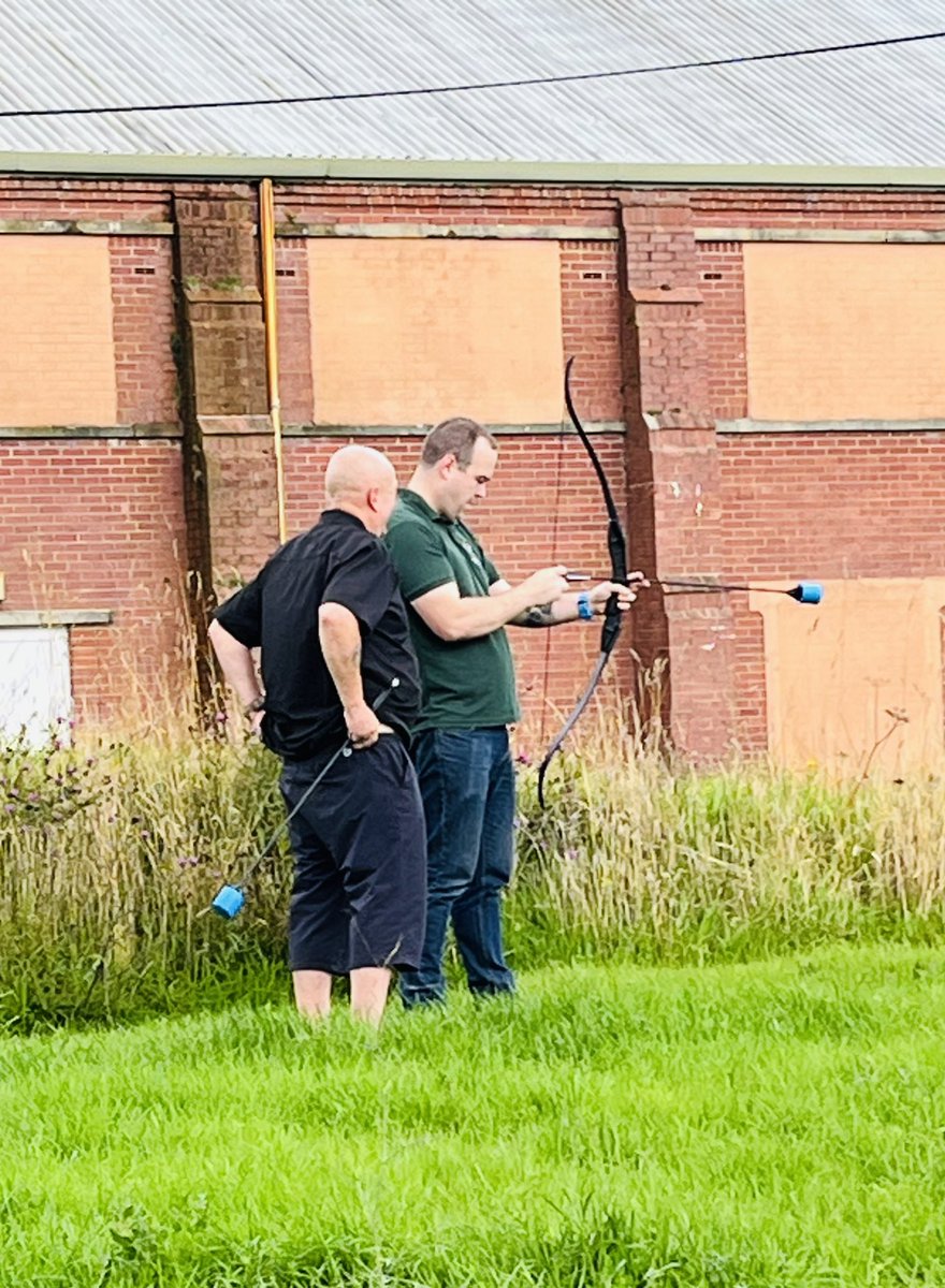 Kirstie_Parker1's tweet photo. Checking the new Tag Archery kit works before the cadets arrive πΉ #TagArchery #ArmyCadets #AC23 https://t.co/f4oExAoITM