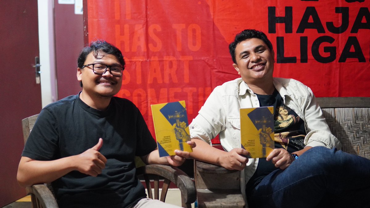 suluhpergerakan's tweet photo. Kolaborasi penerbitan buku Mengenal Kapitalisme dan Bagaimana Mengalahkannya, dan Jurnal @indoprogress 

Pemesanan buku di Jogja dan luar kota dapat menghubungi 081226738321 atau 081578484789

#indoprogress #socialmovementinstitute #kolaborasi #jurnal #buku https://t.co/VQ6uR5DLC3