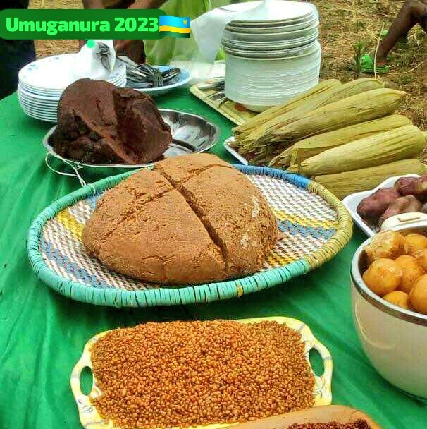 ogrambert18's tweet image. Ariko banza kumuganura ibiryo  bitanigana pee ubuse Koko Niki kiramanura ikindi 🤔🤔
Twagiye rukacarara vs ikigoli cg ubugali vs ikijumba 
Mubwire Koko 🙅