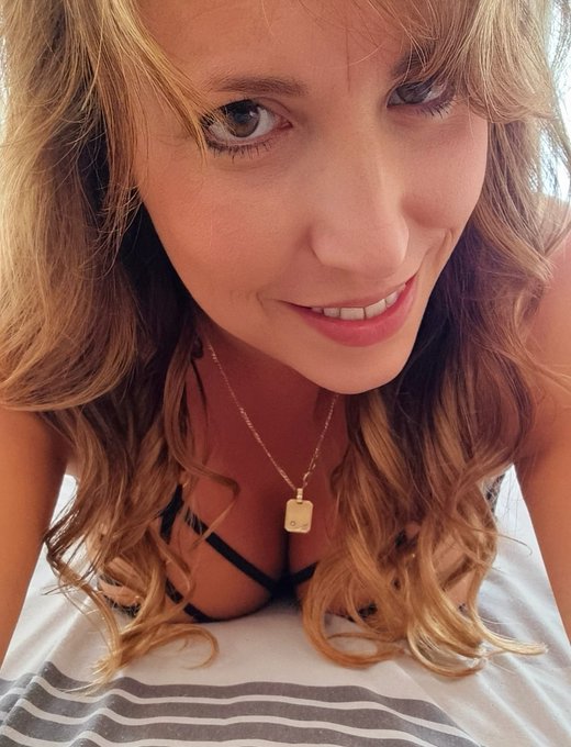 Almost weekend 🎉🎉 https://t.co/tEw3YmjNds