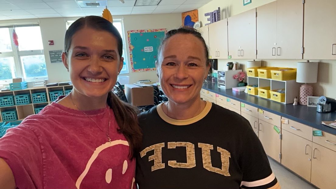 Andrea Strom tweet media