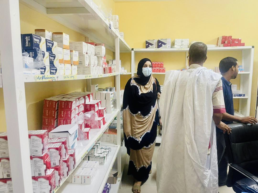 AbdallahiAmal's tweet photo. Les équipes de la #CNASS en visite au CS de #Sebkha et au #CHN pour établir et vérifier le parcours de soins du patient afin d’optimiser les procédures de prise en charge des assurés dès leur admission dans la formation sanitaire et ce jusqu’à leur sortie.
#UE
#DignitéEnSanté https://t.co/Kf8KsOVfzd