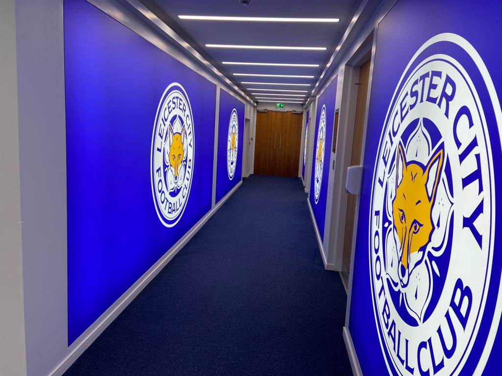 wordcrafts_'s tweet photo. Always supporting our Mighty Foxes 🦊⚽❤️ #tension #graphics #digitalprint #installation #LCFC @LCFC https://t.co/OJ999Bog2E