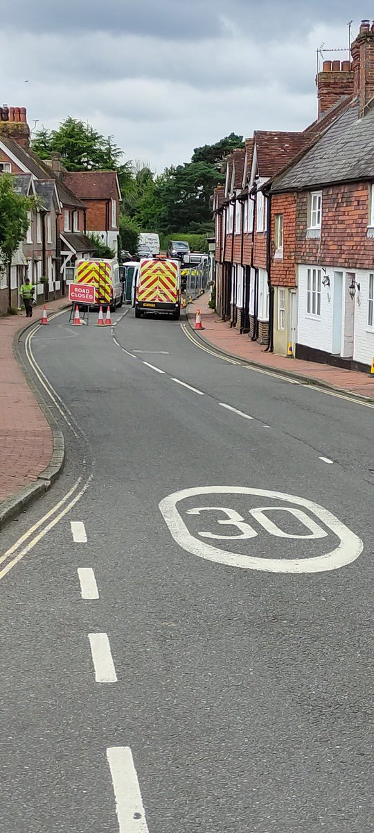mb223's tweet photo. @SussexTW Closed https://t.co/iMNK1T7uxh
