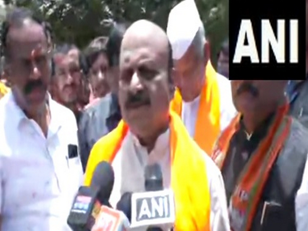ani_digital's tweet photo. "This is greatest injustice done by Congress Govt on Dalits": Former Karnataka CM Bommai on misuse of SC/ST funds

Read @ANI Story | https://t.co/V7cQVdLSk0
#Karnataka #Bommai #SCSTfunds #Congress https://t.co/X1bqt91Uio