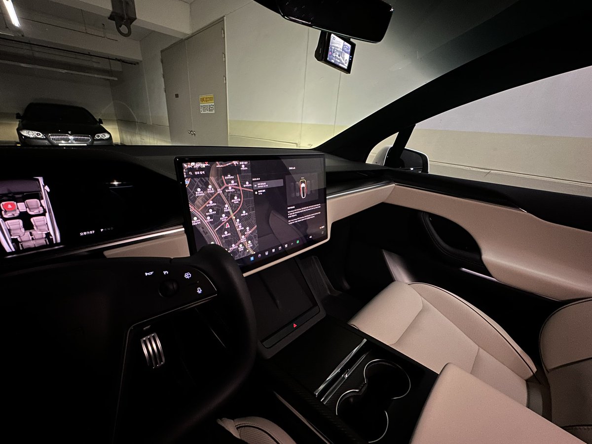 Are there still cars that use older uss sensors?