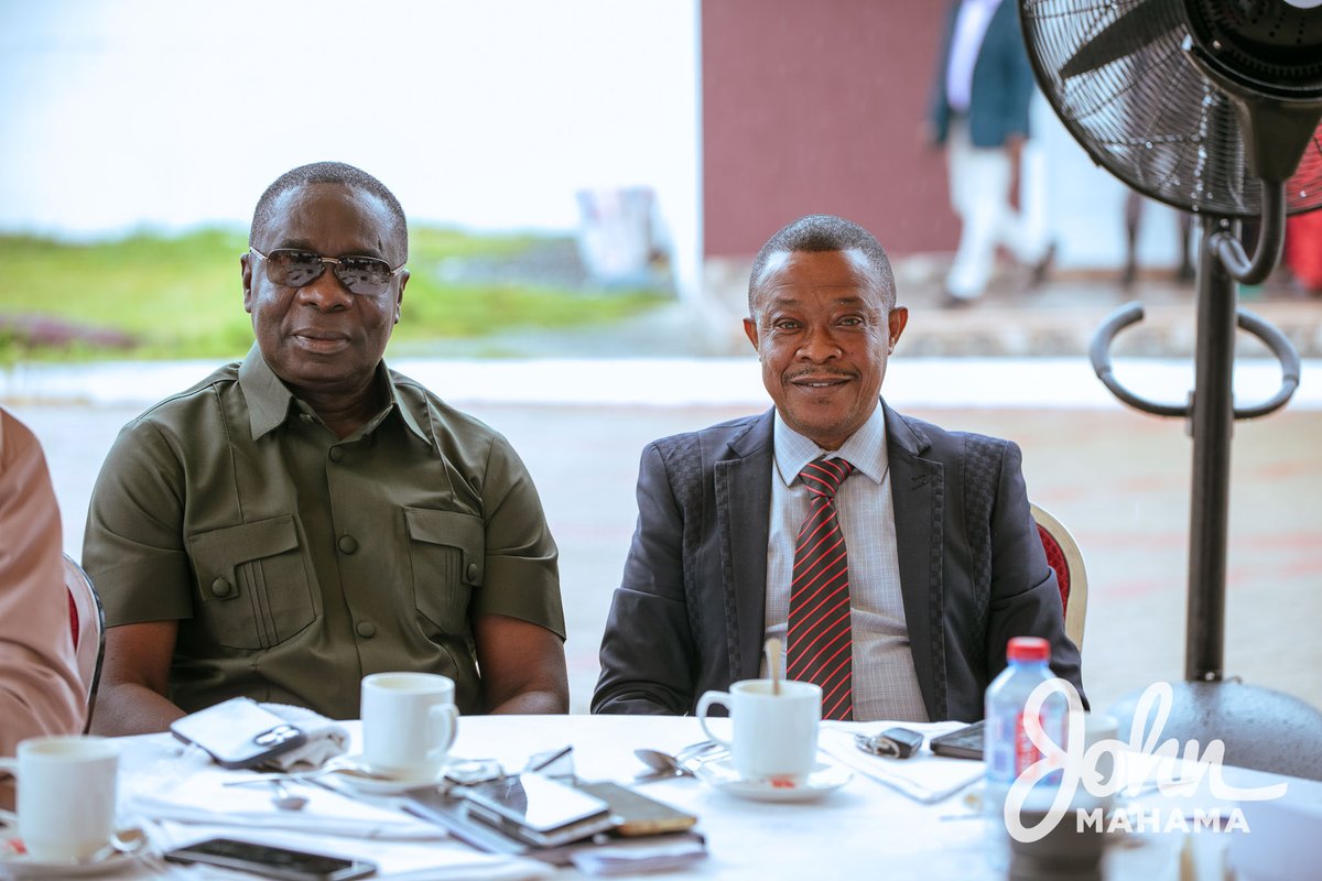 CitizenTechiman's tweet photo. H.E  John Dramani Mahama yesterday had exciting breakfast meeting with Minority MPs before the house goes on recess. They had a Productive discussions, building stronger relationships, and good energy for 2024! 

Here are some photos to share with you all. https://t.co/XnpjnbpUuO