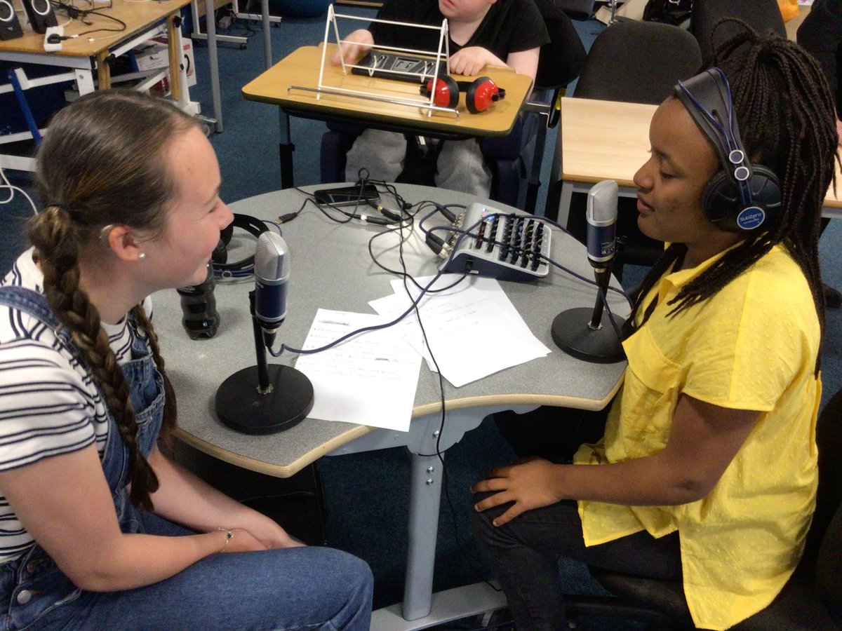 HeadlinersUK's tweet image. The #DigitalTransitions project has worked with care experienced young people across the North East, empowering them to gain new skills in employability and media. 

By helping young people share their experiences, we provide them with a voice. #Educate #Empower #Advocate