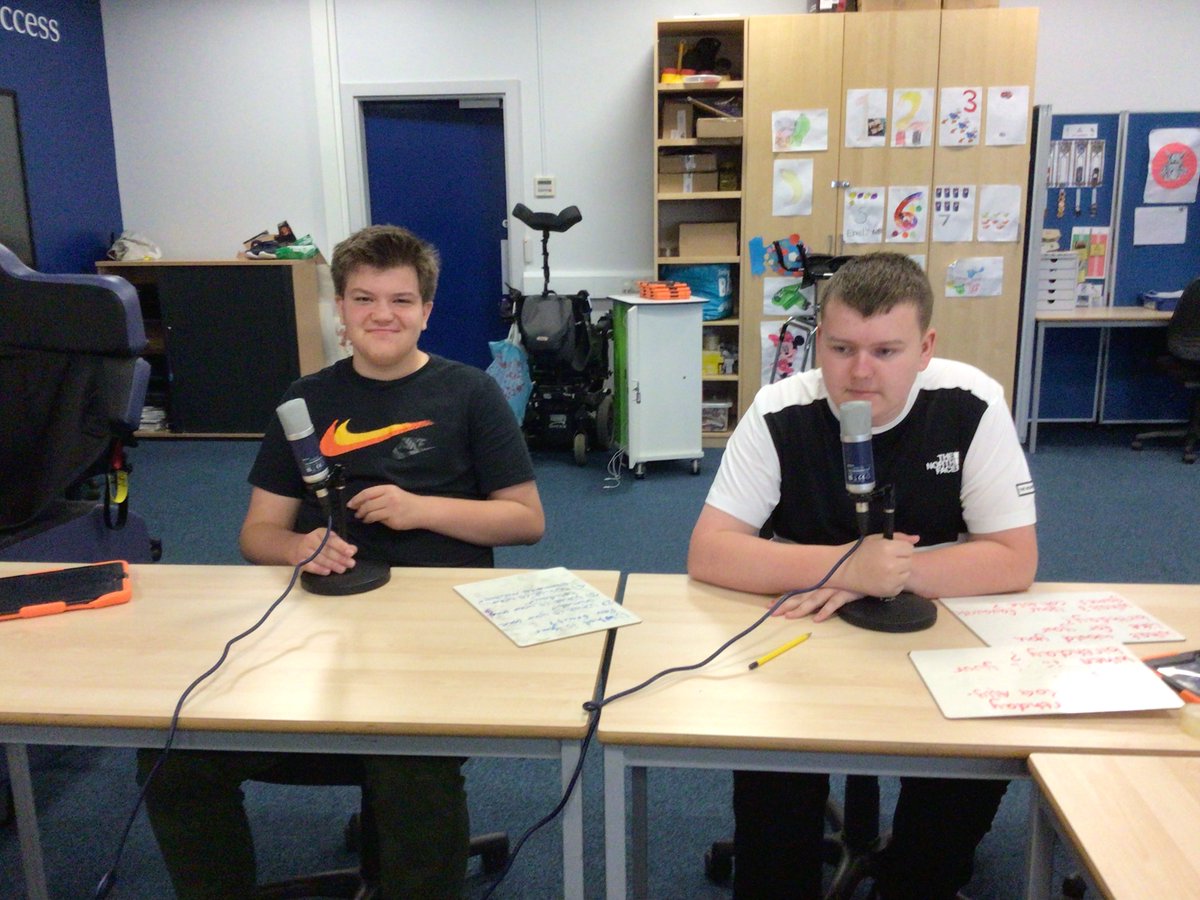 HeadlinersUK's tweet image. The #DigitalTransitions project has worked with care experienced young people across the North East, empowering them to gain new skills in employability and media. 

By helping young people share their experiences, we provide them with a voice. #Educate #Empower #Advocate