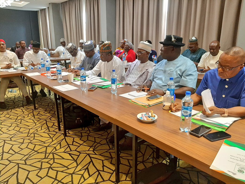 inecnigeria's tweet photo. Discussing the framework for delivering state reports regarding the 2023 General Election, Mr. Chima Duruaku, Director of Planning and Monitoring, addressed the ongoing 2023 Post Election Review Meeting with Resident Electoral Commissioners (RECs) in Lagos.
#PostElectionReview https://t.co/3e9xI0ct3b