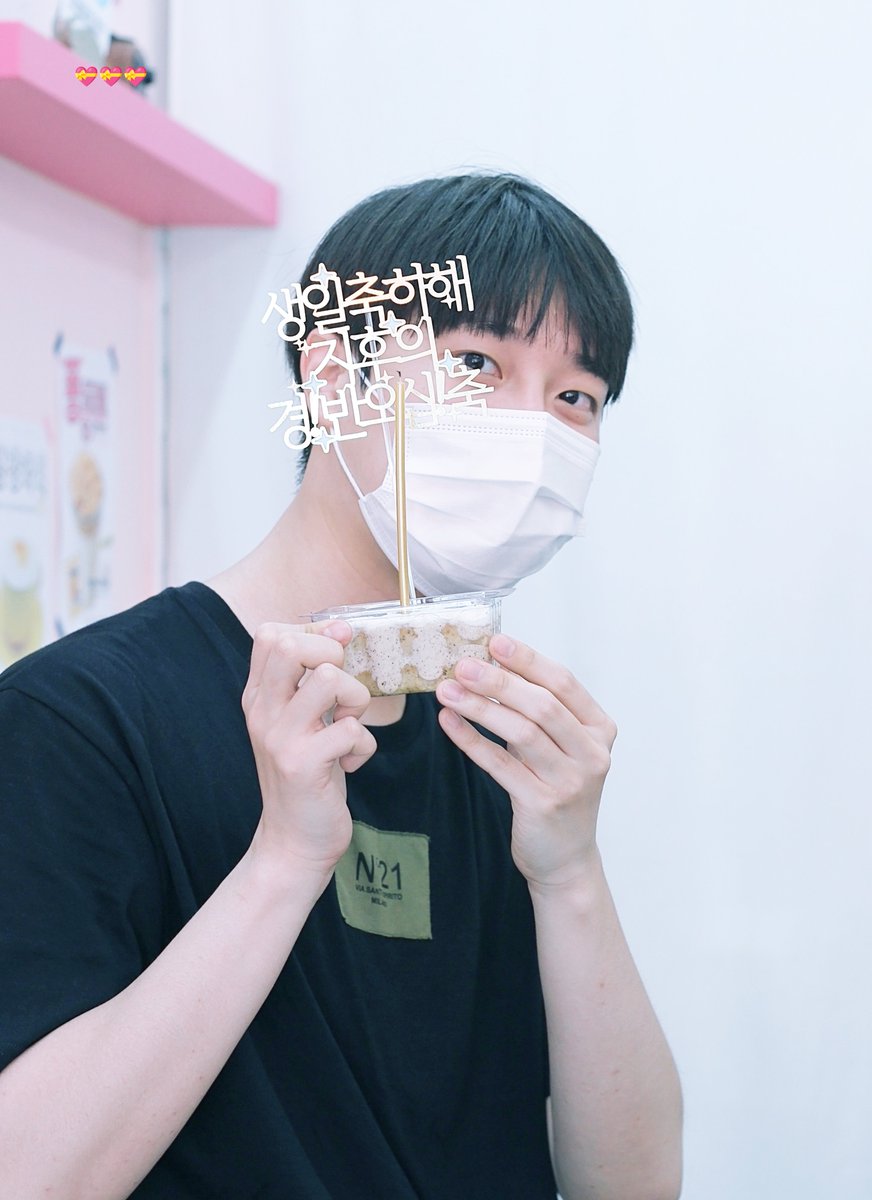 reminiscence_iz's tweet photo. #20230805
#HAPPYJIHOODAY

#아이즈 #지후 #IZ #JIHOO #アイズ #ジフ https://t.co/PA4k1KWaz8