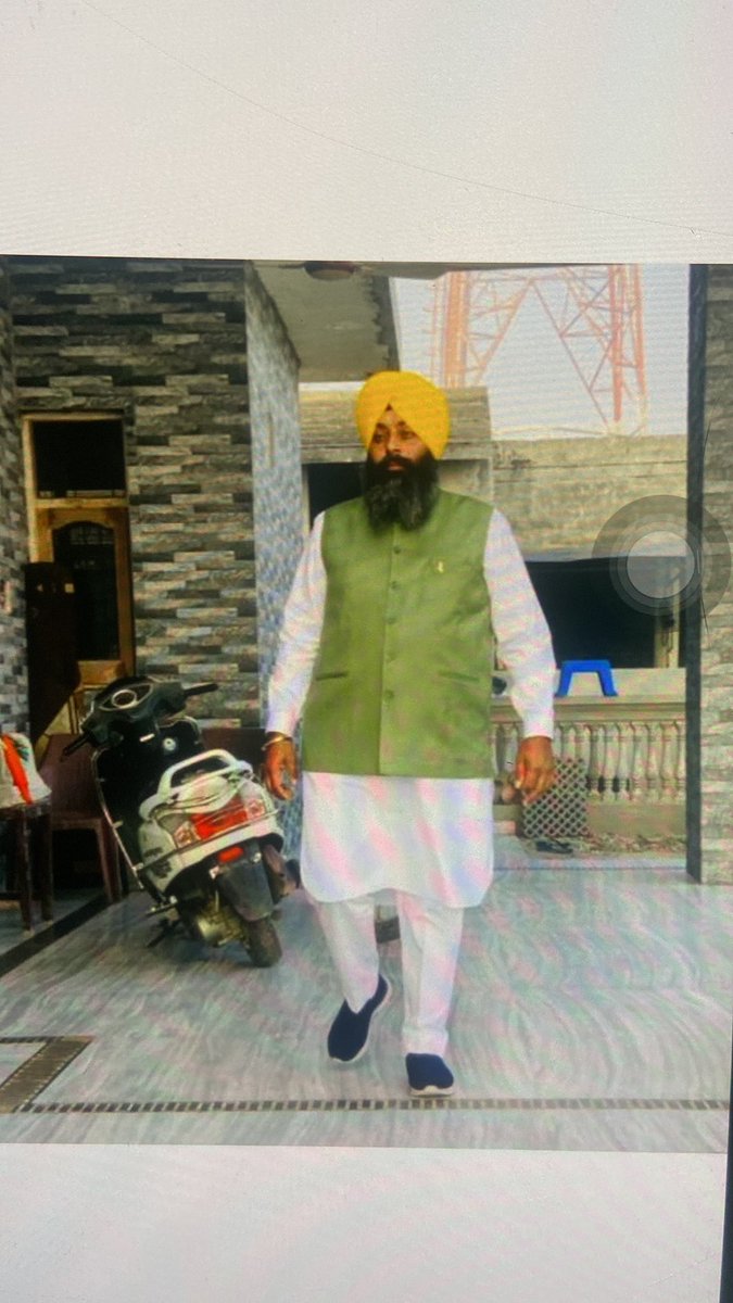 docsultansingh's tweet image. @BhagwantMann @CMOPb @Laljitbhullar 
What is happening in our punjab ? 
Is this how Aam Aadmi Party Works ?

Shareaam Vassuli of 10,000 by Truck Union , Bhwanigarh by Pargat Singh , President Truck Union , Bhwanigarh .