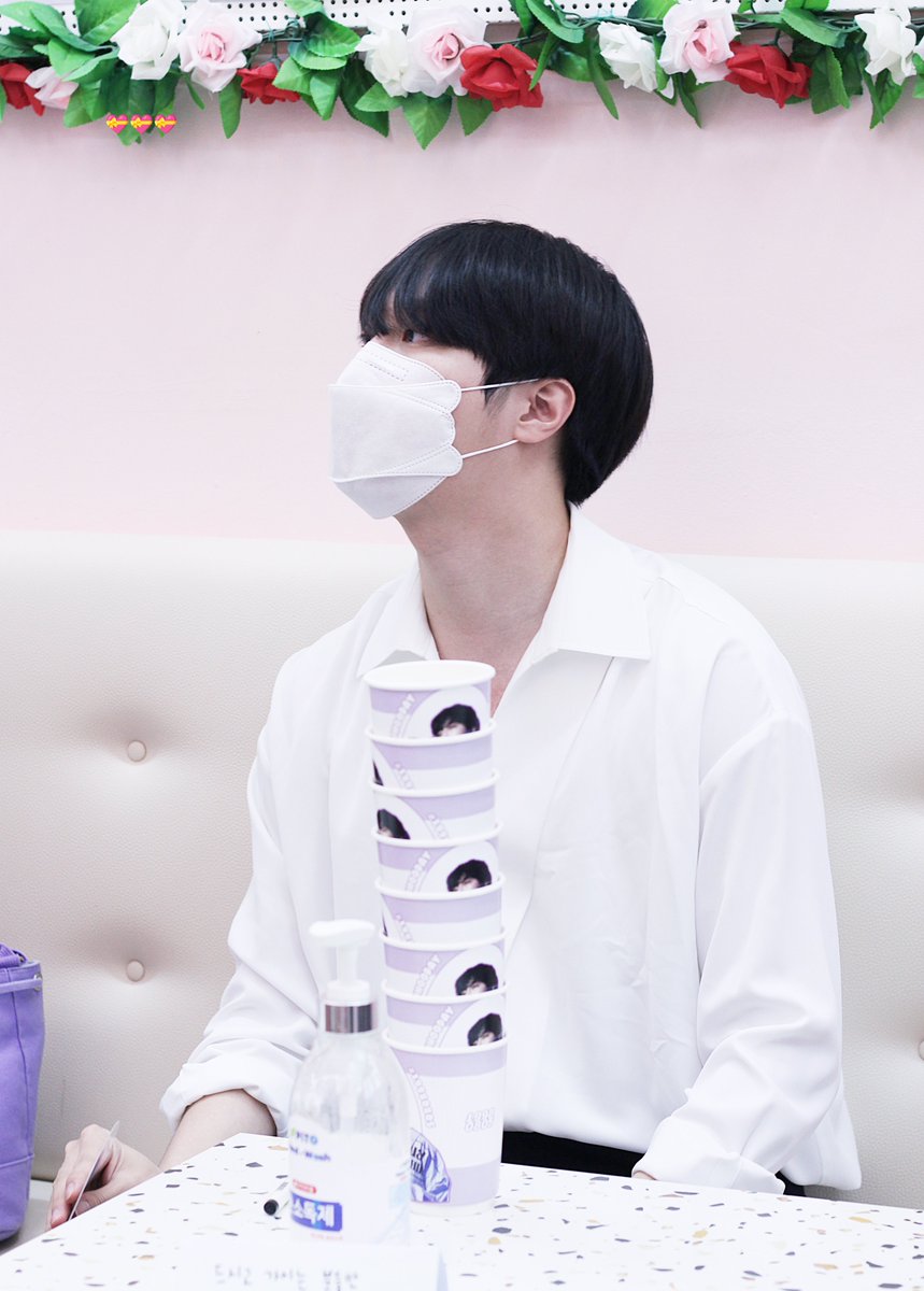 reminiscence_iz's tweet photo. #20230805
#HAPPYJIHOODAY

#아이즈 #지후 #IZ #JIHOO #アイズ #ジフ https://t.co/gp0oV61Gwn
