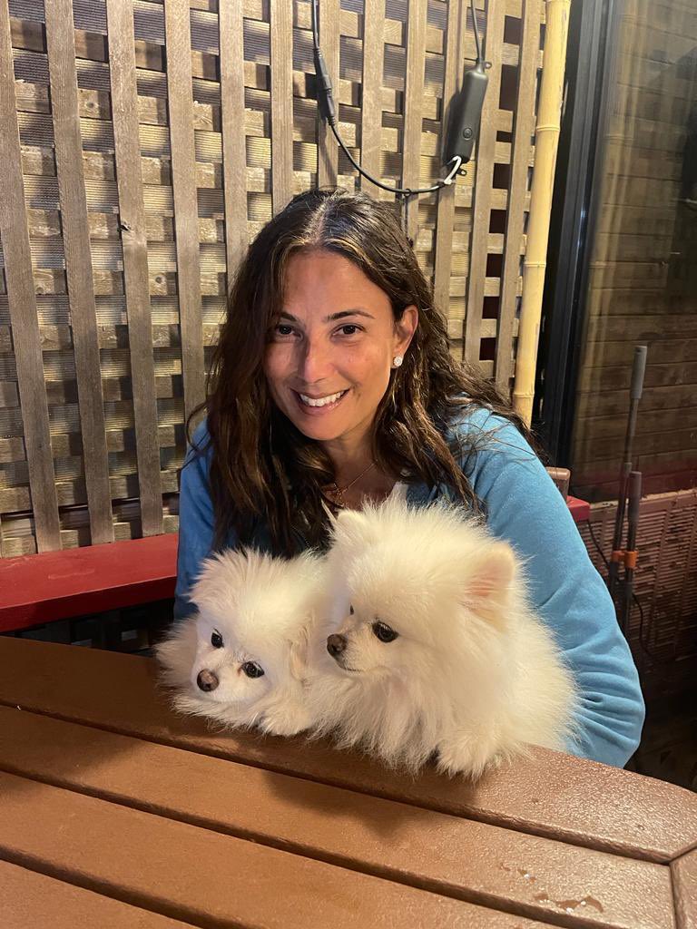 Julie Banderas tweet media