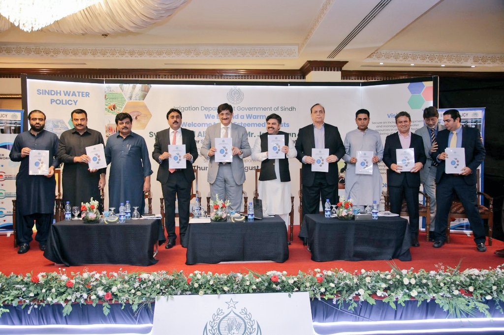 MaryamFoundati1's tweet photo. Sindh Govt has unveiled a visionary water policy with a mission to achieve universal access to safe drinking water.This ambitious step will transform lives, ensure water security, and promote a healthier, sustainable future for all. #SindhWaterPolicy
@sardarshah1 @MuradAliShahPPP https://t.co/vR4JxJGJMf