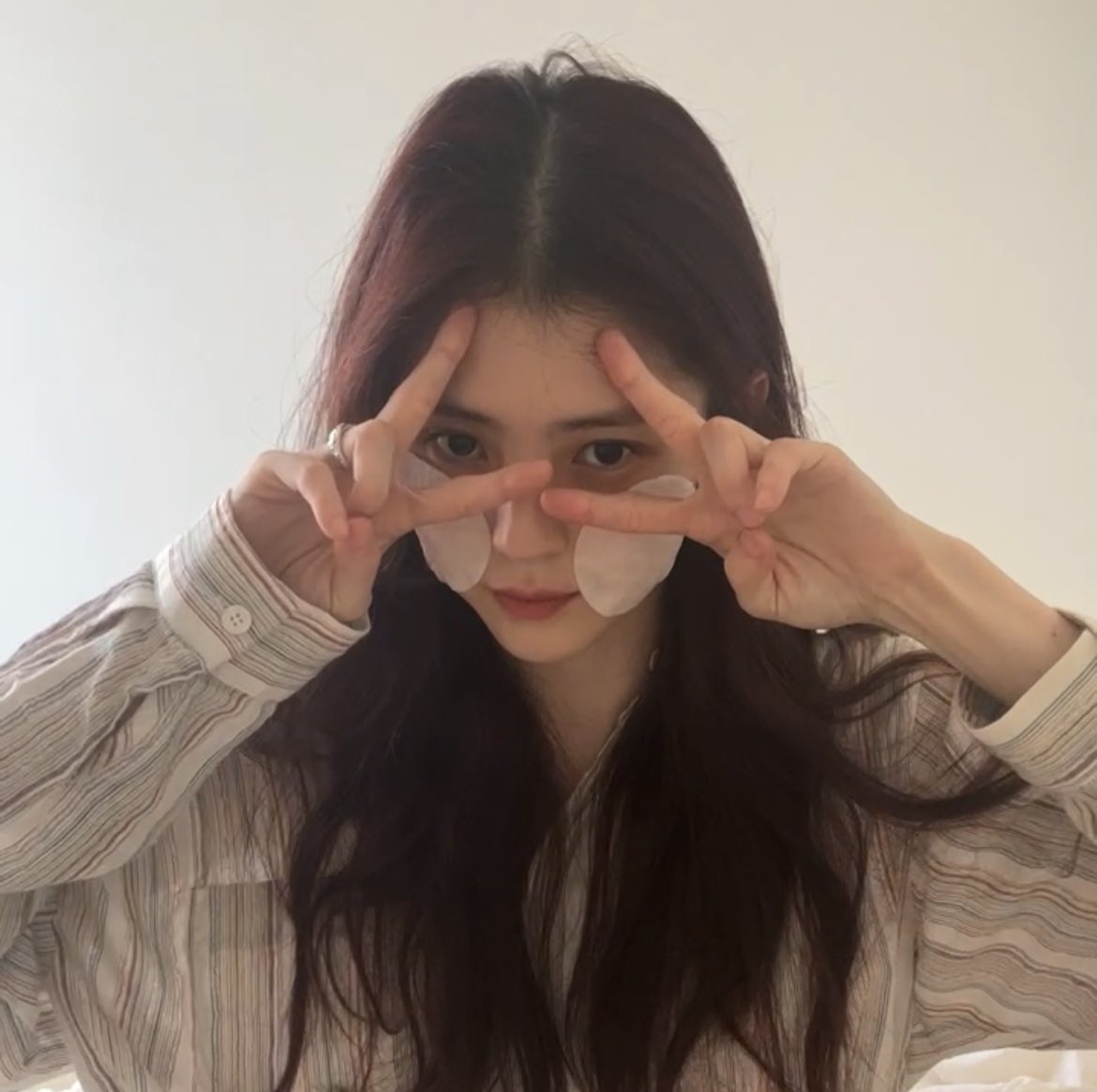 요 브이 삼종세트가 정말 너무 귀요움 
ㅠㅠㅠㅠㅠㅠㅜㅜㅜㅜㅠㅠㅠㅠㅠㅠㅠㅠㅠㅠㅠㅠㅠㅠㅠㅠㅠㅠ
애교쟁이야 완전