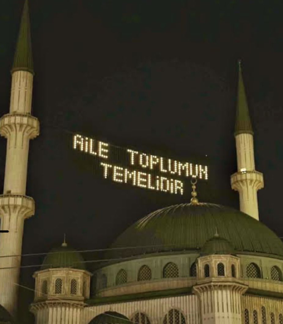 Gizem_Ozel22's tweet photo. Kasım ayından beri kadrodan gelecek eş durumunu bekliyoruz bakanım. 
Çok yıprandık ama ben ve arkadaşlarım mücadele etmekten vazgeçmedik.  
Tek isteğimiz ağustos ayı eş mazeret tayinine başvuru yapabilmek. Biz üzerimize düşeni yaptık,sıra sizde…
@Yusuf__Tekin 
 #AilemizeKavustur https://t.co/4PSSNawo6D