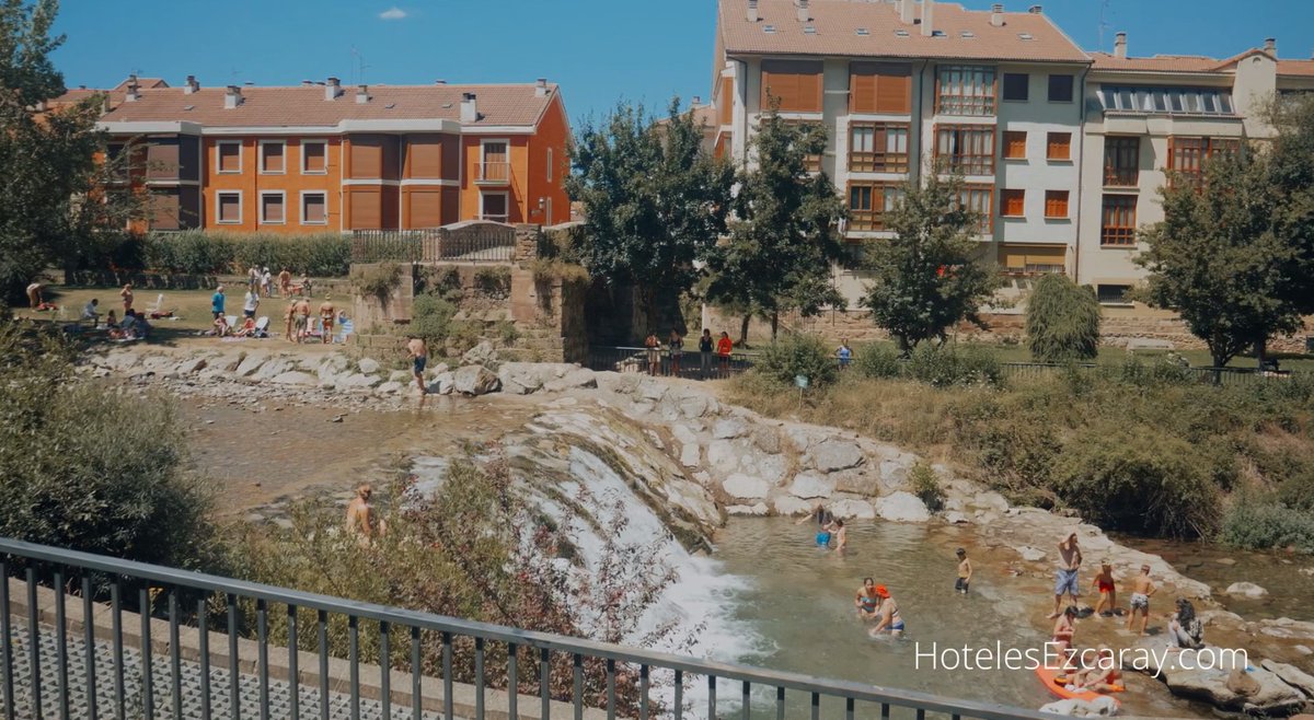 hotelesezcaray's tweet photo. Descubre la paz y vitalidad en #Ezcaray, refrescándote en las aguas de su río Oja
 
🏞️Río que da nombre a nuestra comunidad #LaRioja  
 
🌞Aprovecha este refugio natural para compartir risas, chapuzones y momentos únicos
 
#LaRiojaAutentica @lariojaturismo @info_ezcaray https://t.co/oOMlqiO1P2