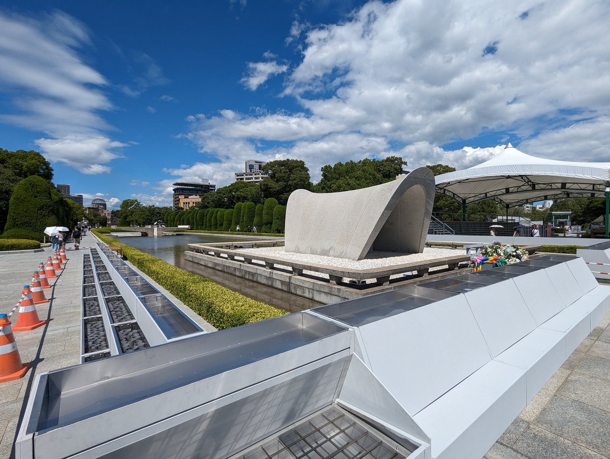 After a great <a href="/ISBiomechanics/">IntSoc Biomechanics</a> congress in Fukuoka, I took the opportunity for a day trip to Hiroshima. 2 days out from the anniversary I'm very privileged to have an opportunity to learn about the human impact of the bombing &amp; the resilience &amp; legacy of the city of Hiroshima