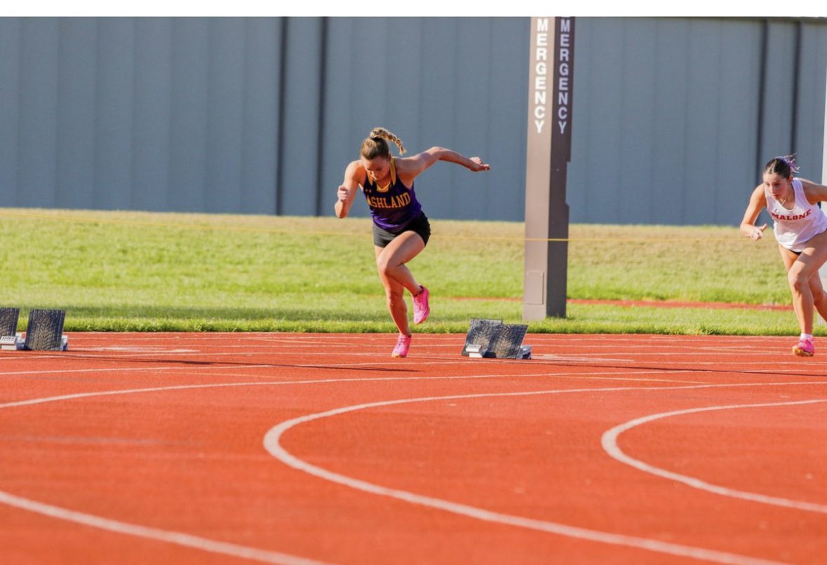 Congratulations Greta Barker post-season academic honors!📚
*Division 2 Athletic Directors Association Academic Achievement Award
*Academic All-Conference GMAC