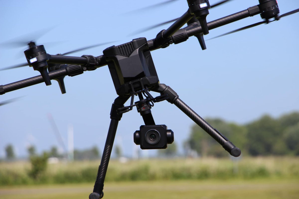 yuneeceurope's tweet photo. The Yuneec H850-RTK in action! A drone designed specifically with inspections, surveying, public safety applications, human and animal rescue https://t.co/4skTzh7Dyp https://t.co/ttj0ApUWem