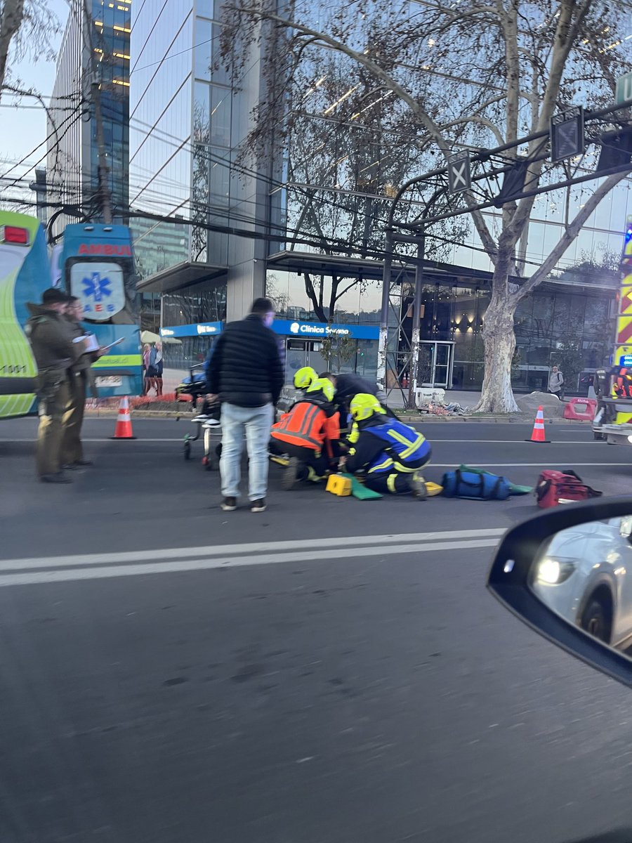 robertobennett's tweet photo. ⁦@conystipicic⁩ costanera bajando justo antas de nva de lyon https://t.co/cg4RaBnsar