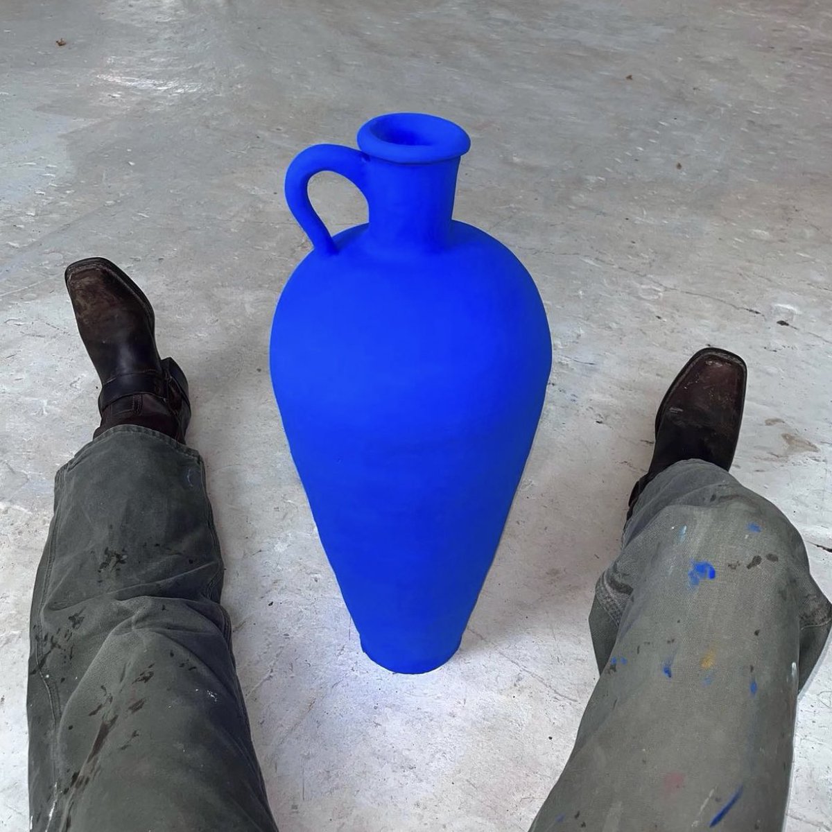 StreetFashion01's tweet photo. Blue Vases by Solem Ceramics (2023) https://t.co/HYgt2S0nhu