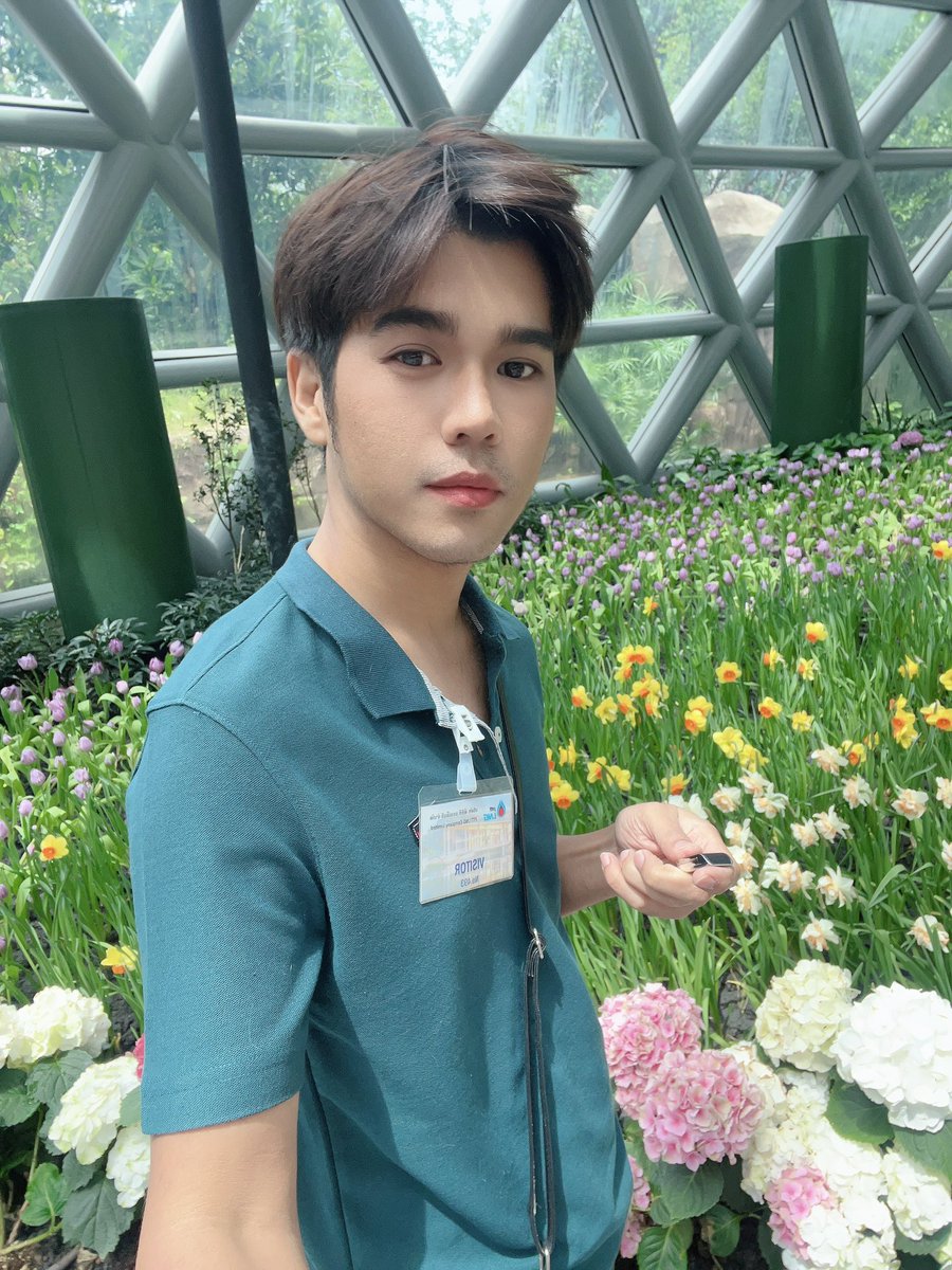 NattPiyanat's tweet photo. เทสกล้อง  แล้วผอมอะไรขนาดนั้นอะ  บ้านไม่มีข้าวแดกมั้ง https://t.co/OrHUyFoP1a