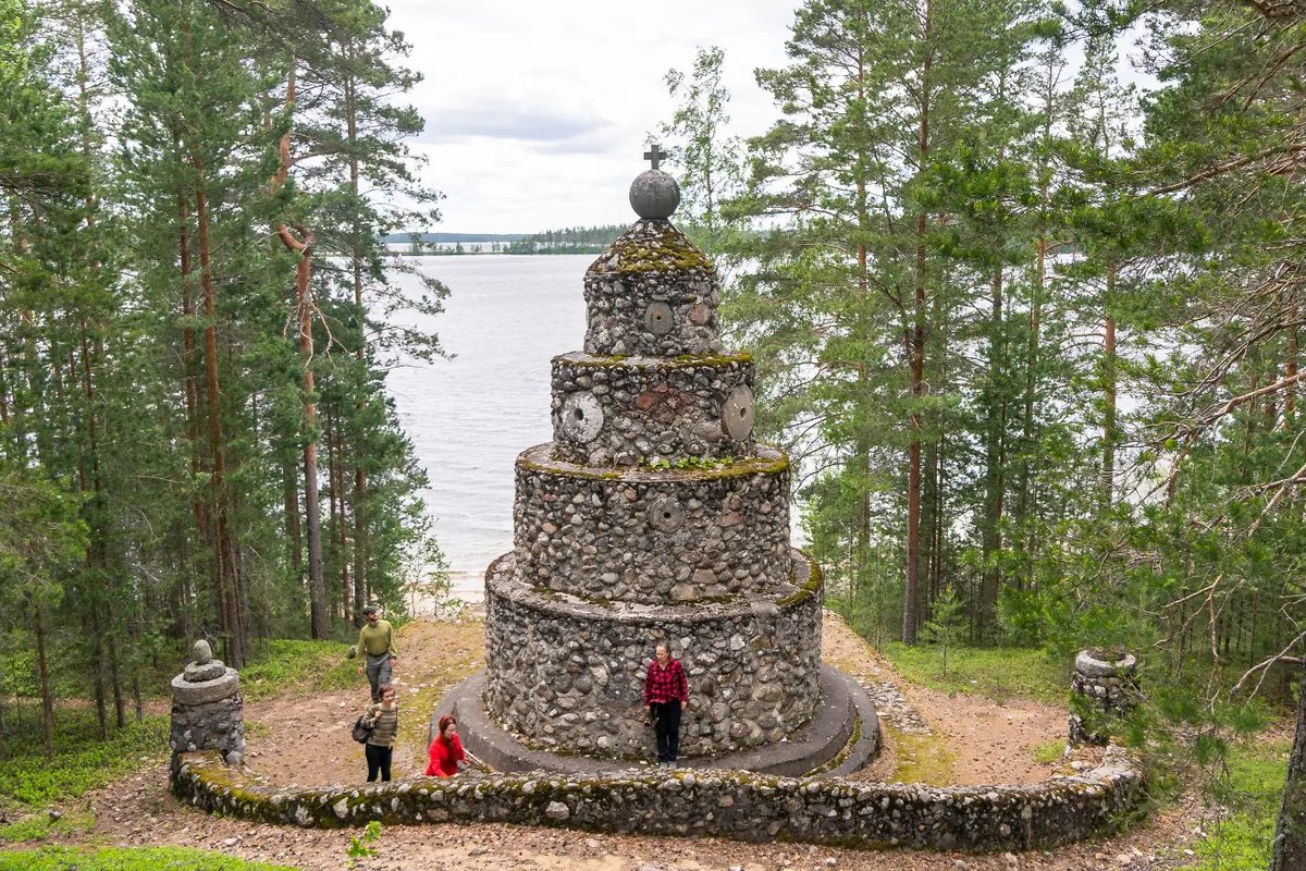 sinff's tweet photo. SINFF | Kiinnostaisiko runoretki Hytermän saarelle akustisen musiikin ja runouden äärelle? Nappaa liput ja varaa paikkasi bussista!

https://t.co/fWkvtpsmbP https://t.co/fUcwfk7KBh