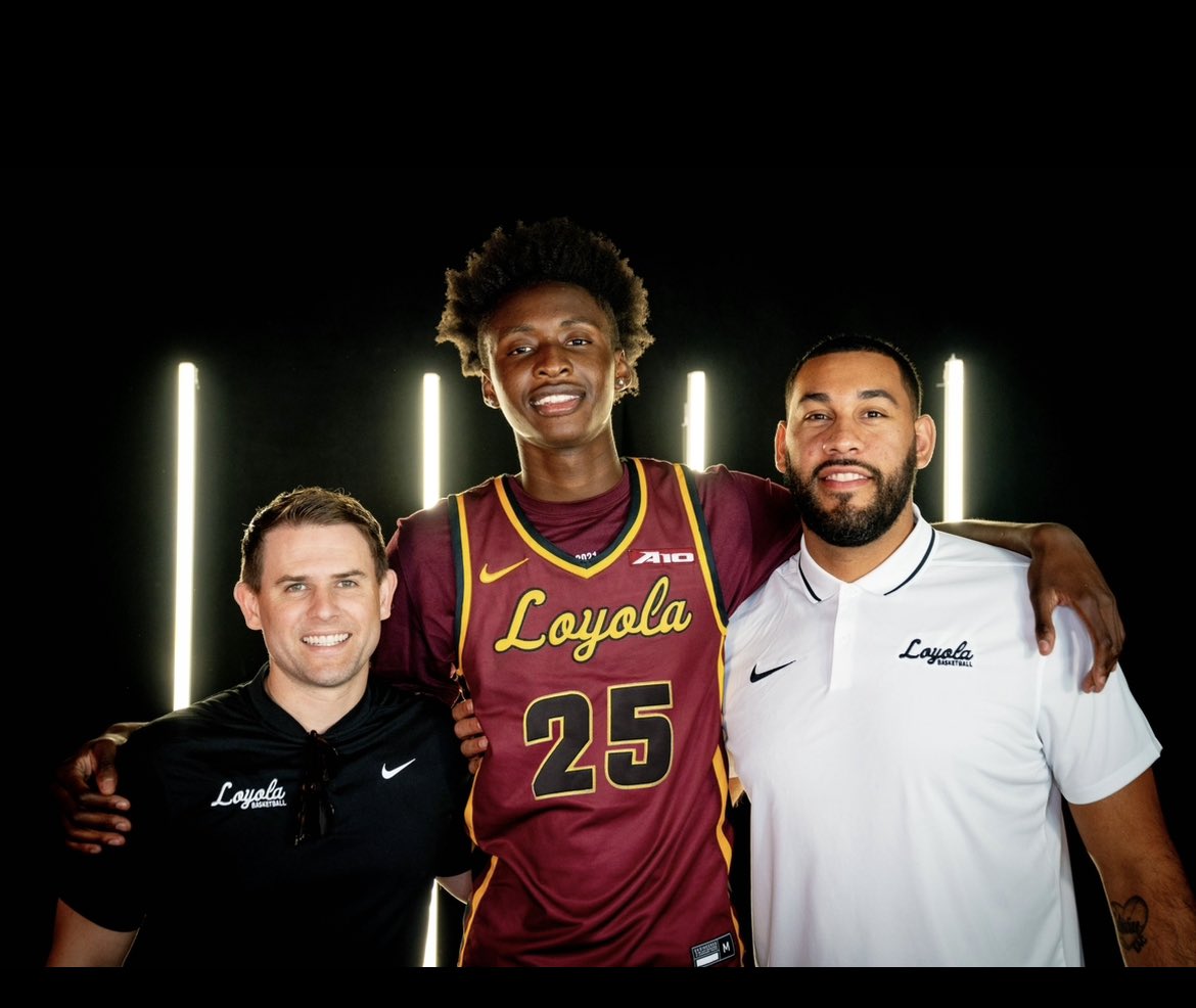 skwavy1's tweet photo. Ramblers nation 👀#notCommitted https://t.co/rc3CgFgGad