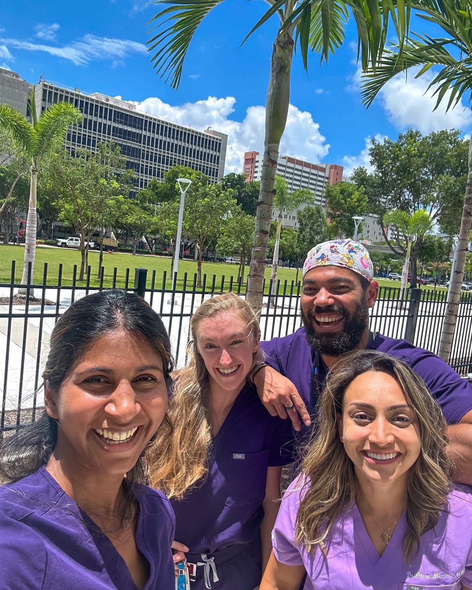 Purple Fridays😎 Hope everyone has an awesome weekend! #pmr #physicalmedicineandrehabilitation #residency #miamilife