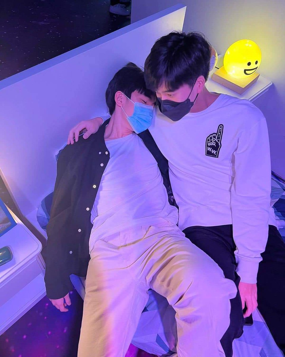 ง่วงแล้วว ขอนอนหน่อยย