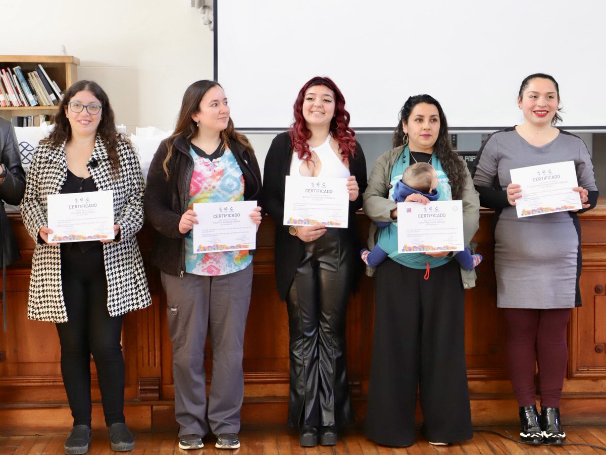 SaludSsrv's tweet photo. 📣 Hoy se realizó la acreditación de la Biblioteca Santiago Severin de #Valparaíso como un espacio amigo de la #LactanciaMaterna. La SEREMI de Salud, Lorena Cofré, participó de este importante hito, en el marco de la Semana Mundial de la Lactancia Materna (1/3) https://t.co/0FkKrhYb6v
