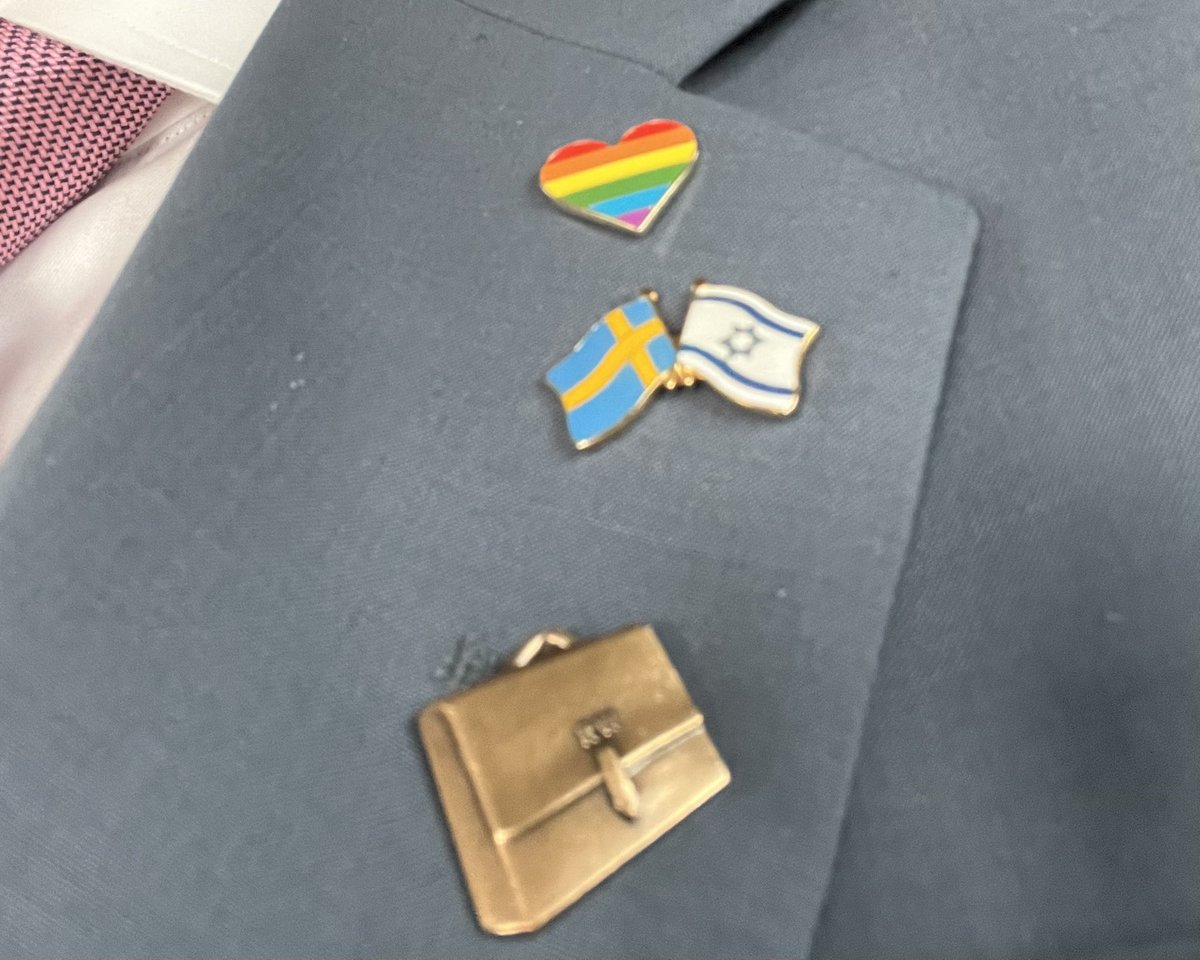 zivnk's tweet photo. Thank you @SwedishPM Ulf Kristersson for hosting this afternoon the 1st #pride mingle at Sagerska Palace, in honor of @stockholmpride. As a member of the #LGBTQ diplomatic community and as a representative of the State of Israel, it also meant a lot to me that the event was held on Raoul Wallenberg’s birthday. #HappyPride.