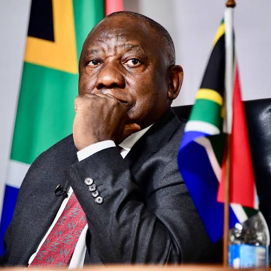 MOORSSS4's tweet photo. African Presidents owned  by the west

1 is controlled by France and the other by America 

Know your enemies Africa

#Niger https://t.co/A97GeftNDK