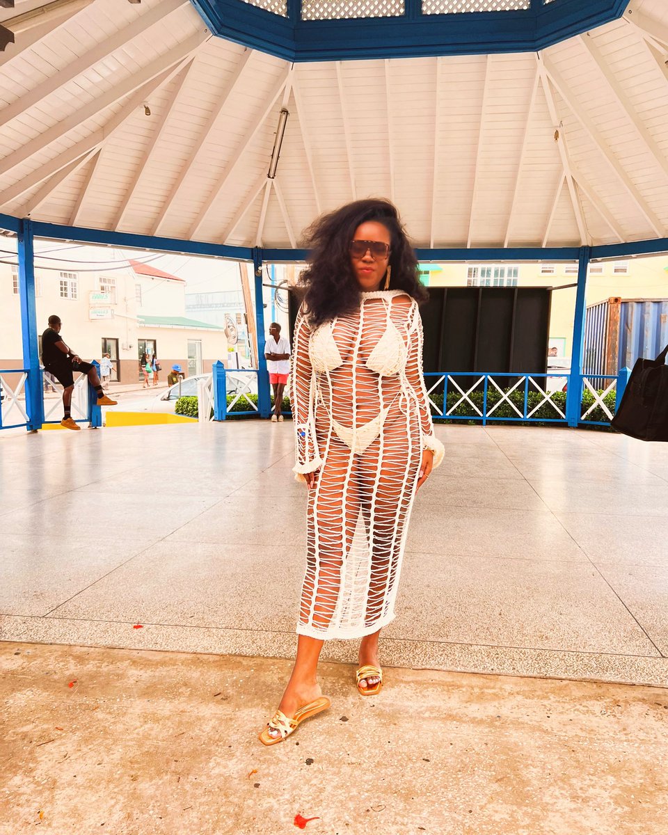tenilleclarke1's tweet image. This Barbie says it’s too hot for clothes. 🤭

#VisitBarbados #TenTravels 🇧🇧