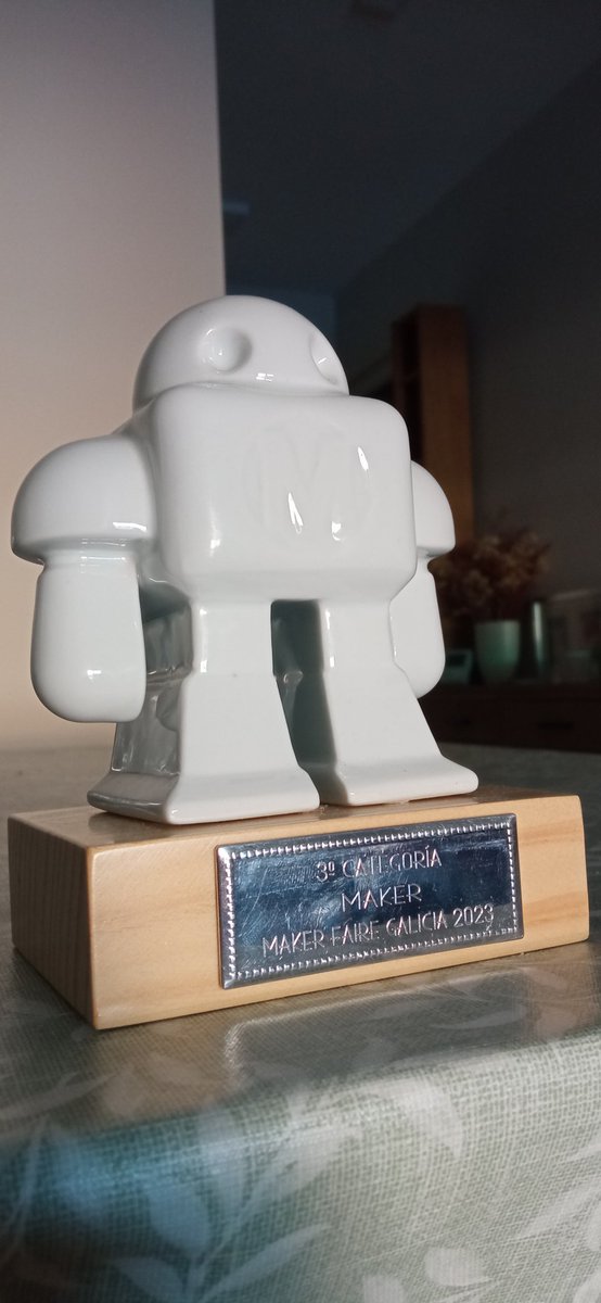 ¡Estamos muy agradecidos a <a href="/MAKERSGALICIA/">Maker Faire GALICIA</a> por el reconocimiento!

¡Ahora toca seguir trabajando! 🐥
