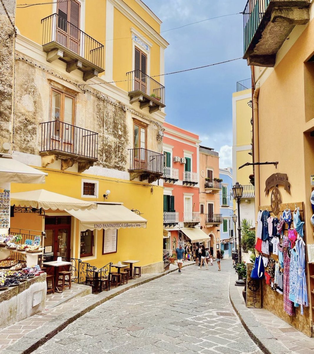 i love lipari tweet media