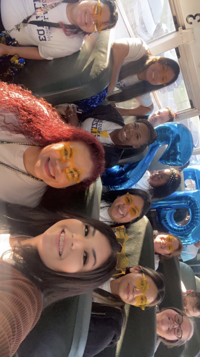 cinthyacolunga1's tweet photo. To an amazing school year 2023-2024
#MyAldine #Family♥️ 

 #AldineConvocation23 https://t.co/fzUnTqYUjW