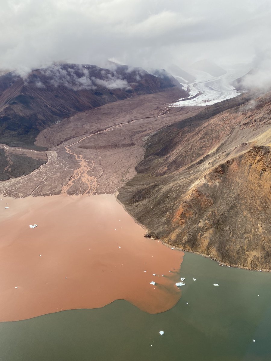 LianeGBenning's tweet photo. Greenland beauties in all their forms ππ
#iron_rivers
#rocks
#ice_sheet
#secure_samples π€£
@DeepPurpleERCSy @KatieSipes42 https://t.co/0yitOpzJSK