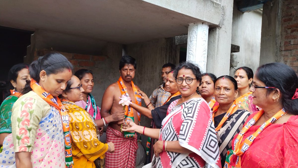 BJPMM4Bengal's tweet photo. কাঁথি সাংগঠনিক জেলার মহিলামোর্চা ও কাঁথি নগর মণ্ডল মহিলামোর্চার সদস্যাদের নিয়ে আজ ২১নং ওয়ার্ডে"মিলেট(মোটা আনাজ)উৎসব"পালন করা হয় ।
#myfavouritemillets
#InternationalYearofMillets2023 https://t.co/vWiOPtVQYZ