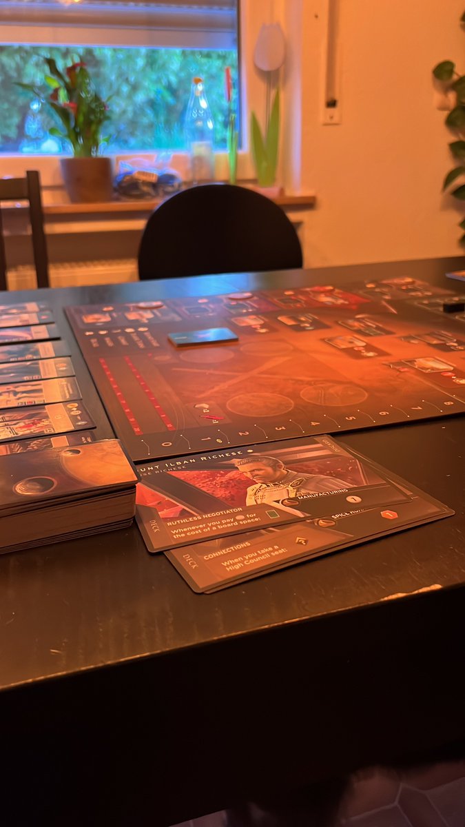 mitdenbesten's tweet photo. Flo ist aus dem Urlaub zurück und wir haben für Folge 83 über unsere jüngsten Erfahrungen am Brettspieltisch gesprochen. Viel Spaß beim reinhören!
https://t.co/qCDQSjcjyk
#pnpde #dune #hellapagos #brettspiele #arkhamhorrorlcg #arkhamhorror https://t.co/BpaGZ5VoDq