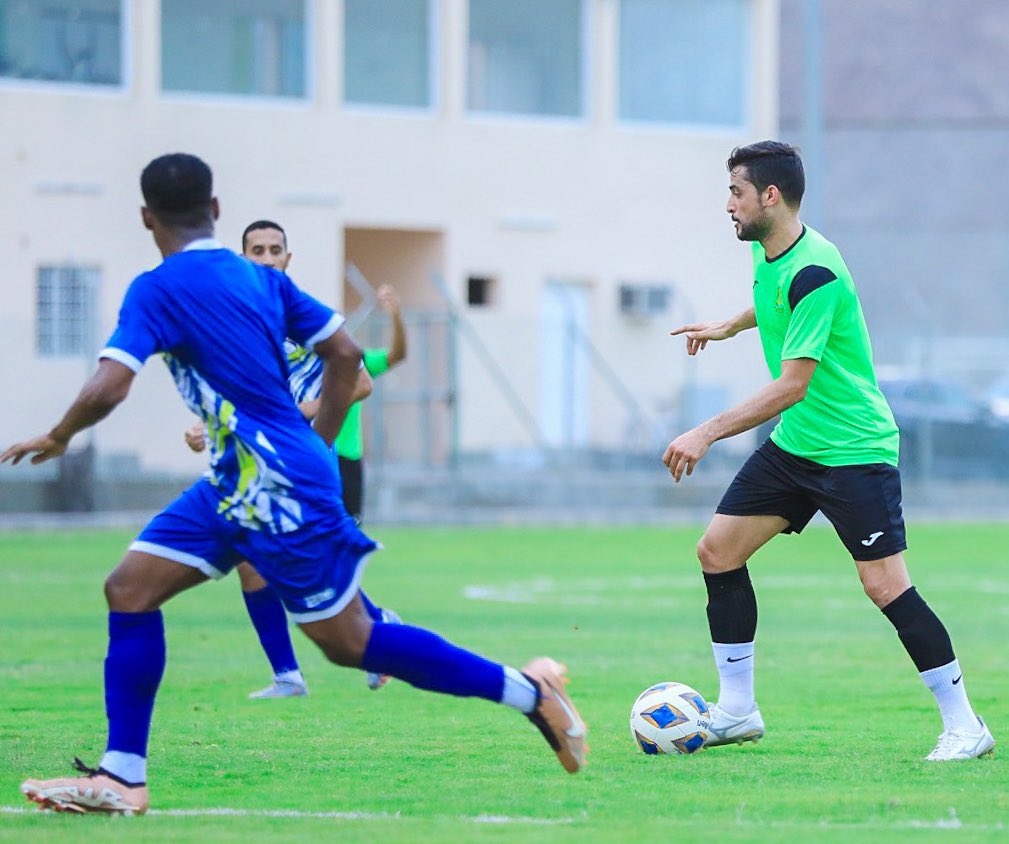 Seeb_SC's tweet photo. الامبراطور يتعادل بهدف مع عبري وديًا 
#نادي_السيب https://t.co/jUzLe6O1mU