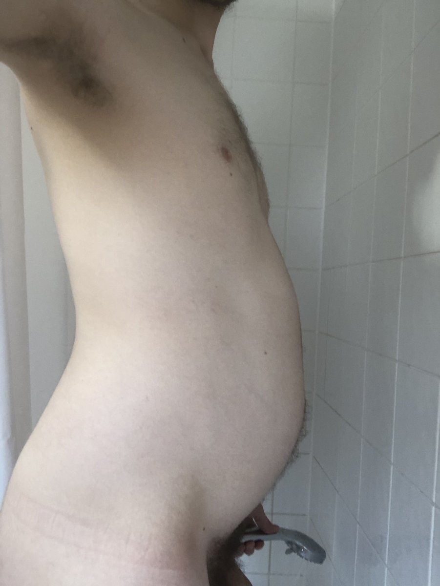Bellyballoonboy tweet media
